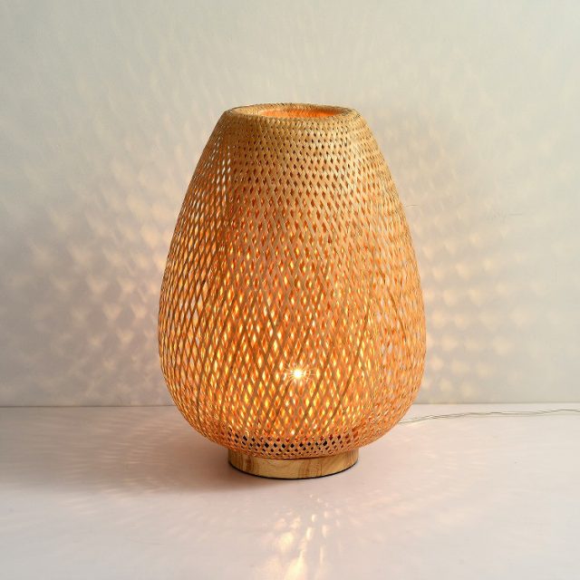 Japanese table light with bamboo weaving lamp shade