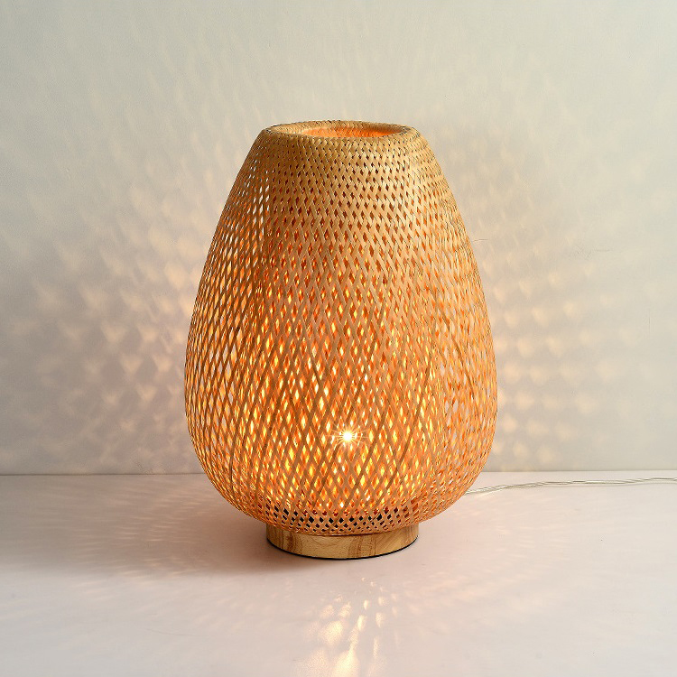 Japanese table light with bamboo weaving lamp shade